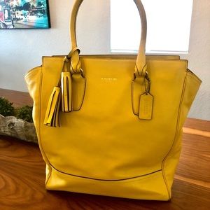 Beautiful leather Coach handbag!